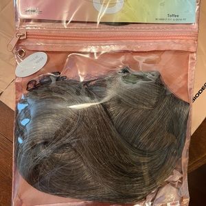 Insert Name Here U-Clip hair extensions